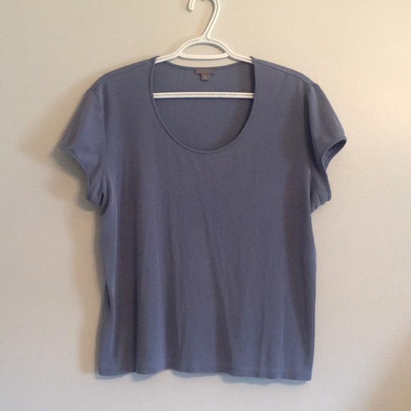 Ann Taylor Tops - Ann Taylor t shirt with bubble sleeves